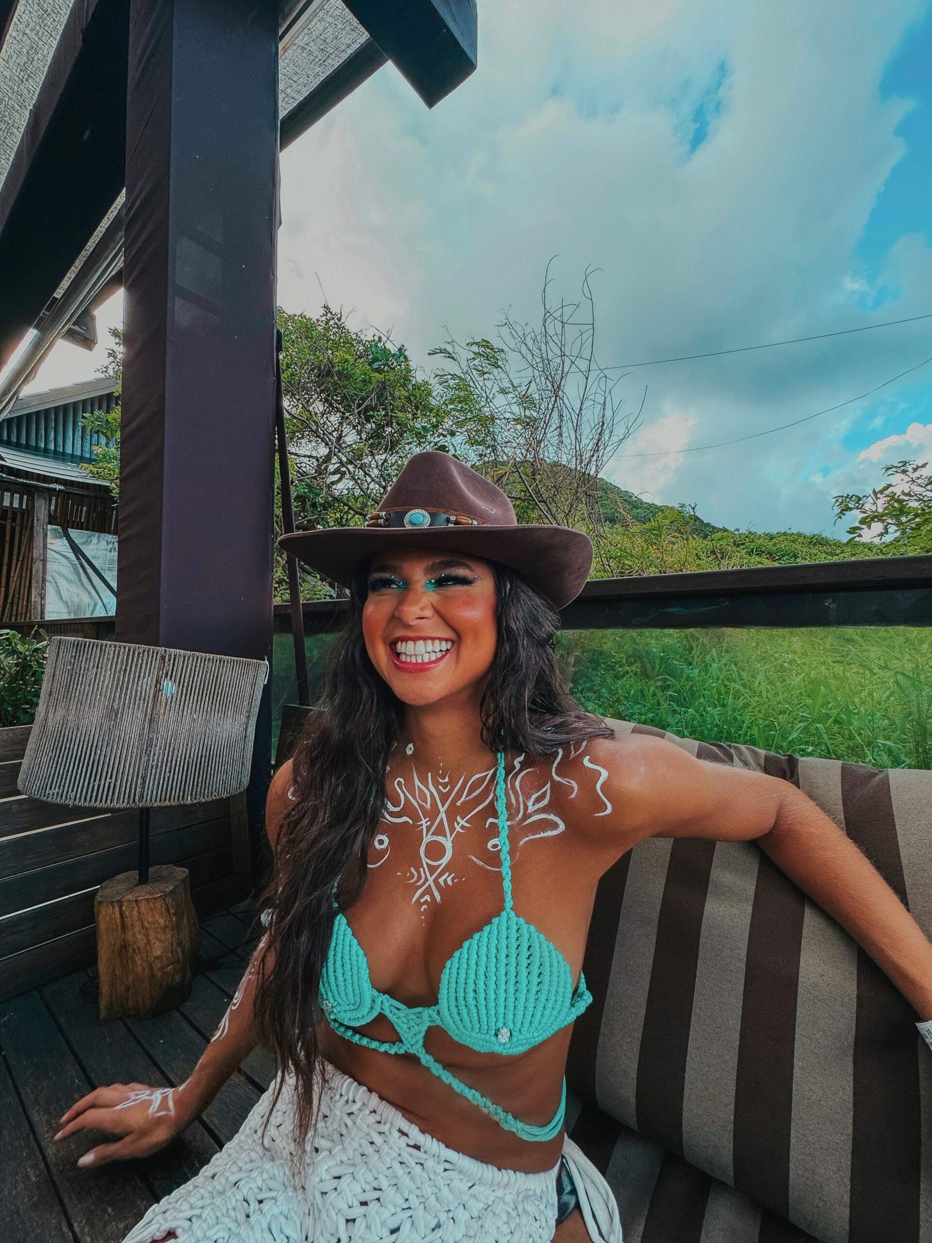 Facetune_14-02-2024-13-04-13