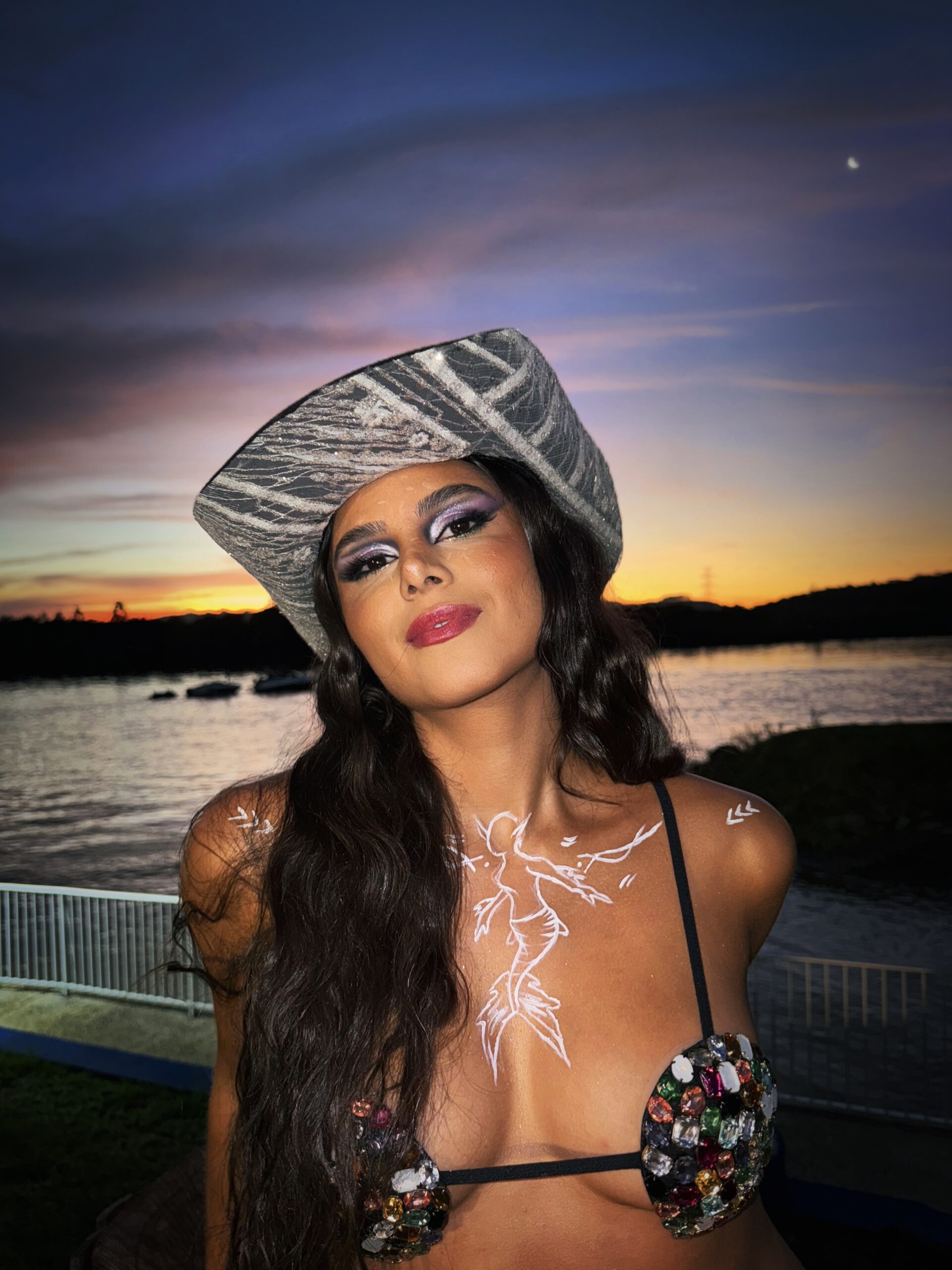 Facetune_12-05-2024-11-16-02